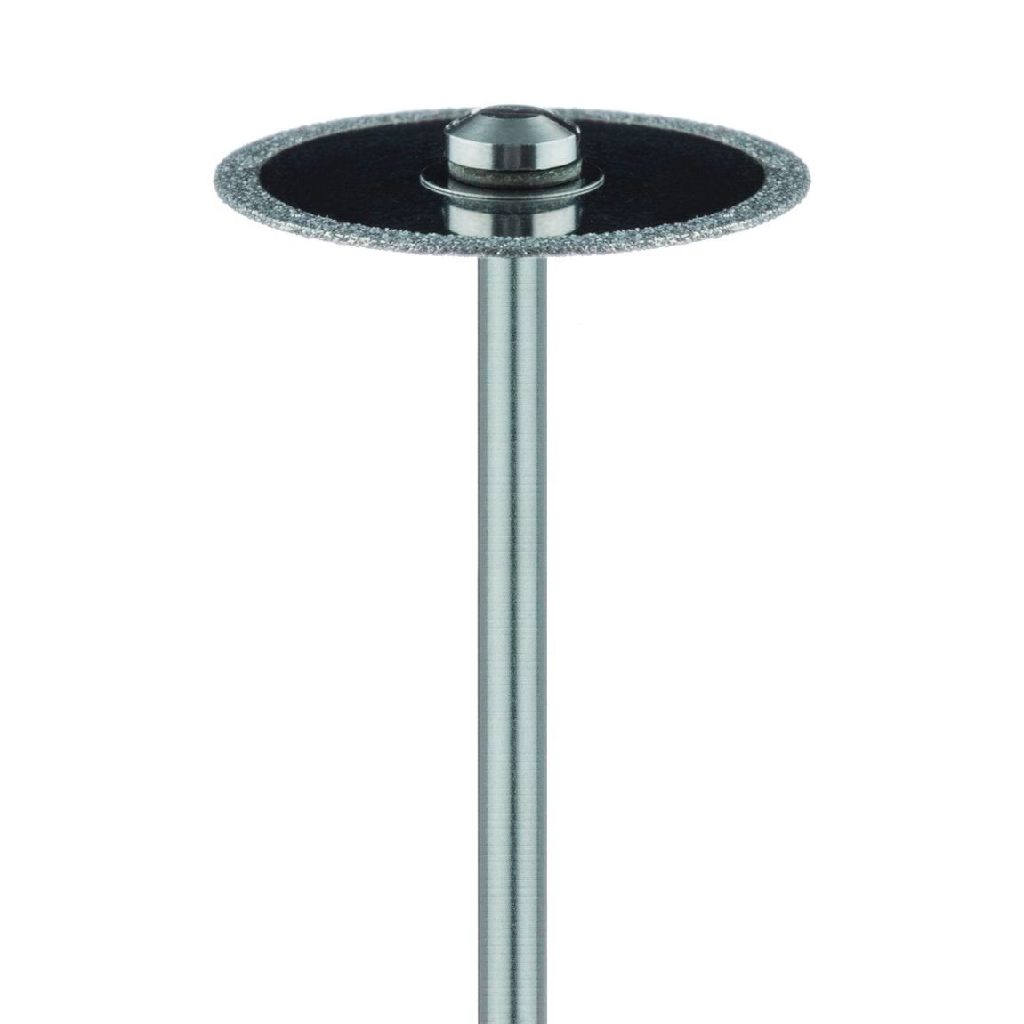 900
